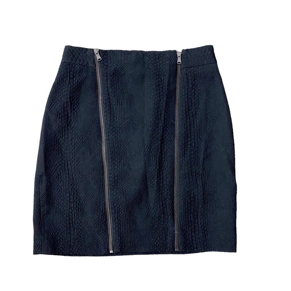Ann Taylor Black Zipper Textured Pencil Skirt Size 4P - HSH 1344